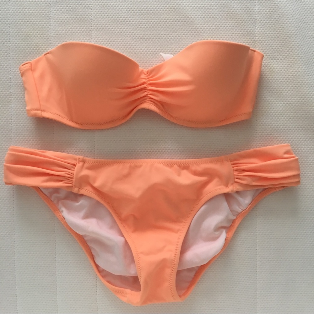 NWOT Victoria’s Secret Bikini Bandeau Push-up 32B